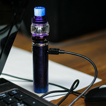 зарядить электронную сигарету